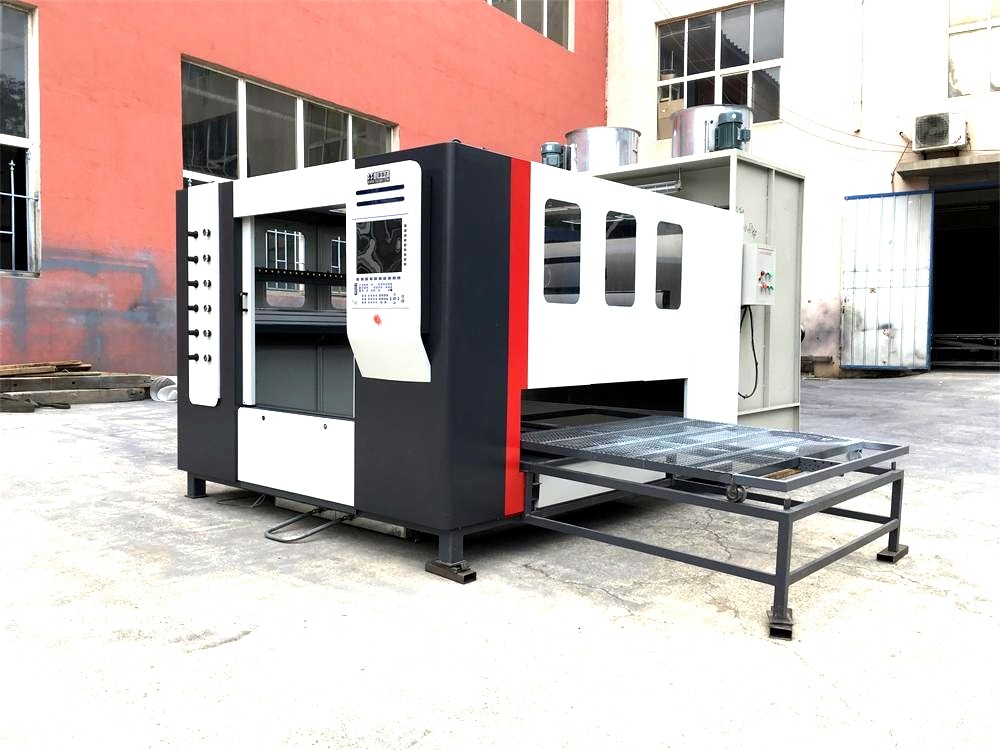 事事達(dá)環(huán)保型自動噴漆機(jī).jpg 事事達(dá)環(huán)保型自動噴漆機(jī).jpg